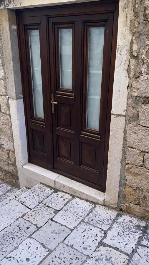 Arbe Downtown Apartment Rab Town Bagian luar foto