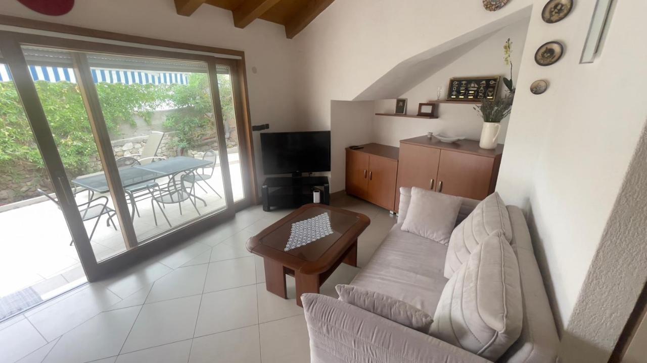 Arbe Downtown Apartment Rab Town Bagian luar foto
