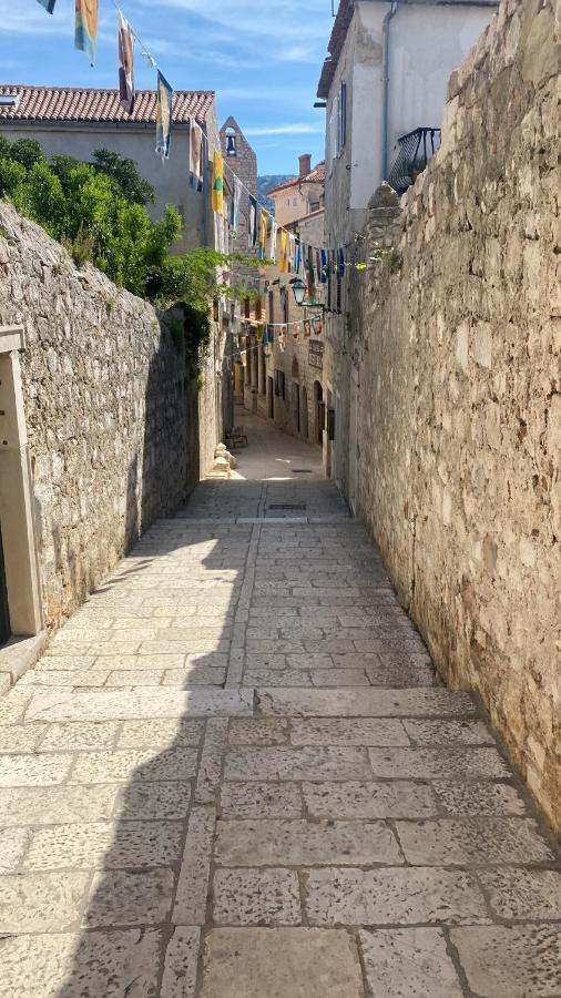 Arbe Downtown Apartment Rab Town Bagian luar foto